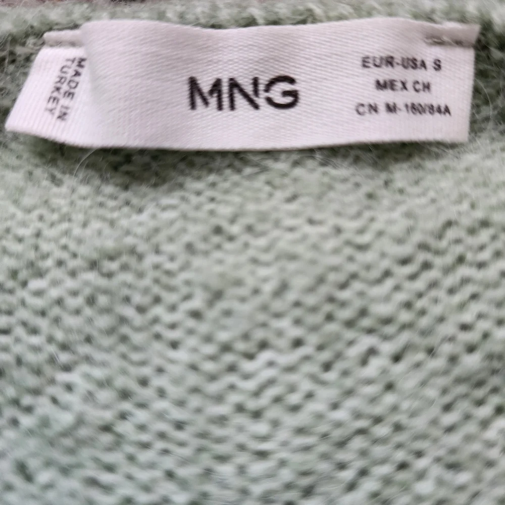 SOLD Mango Pearl NWOT Button Knit Cardigan | S | Puff/Peasant Sleeve - Picture 3 of 8